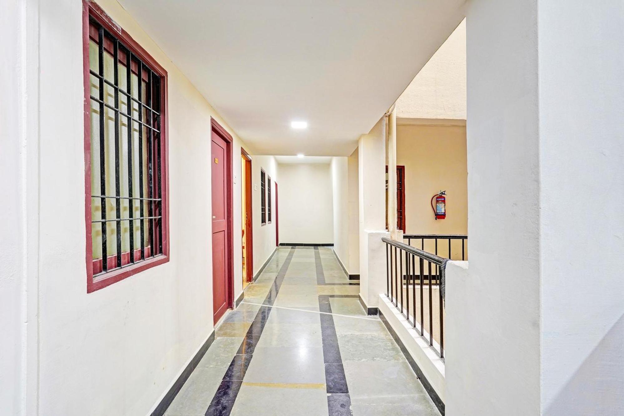 Hotel O Purasaiwalkam Chennai Exterior foto